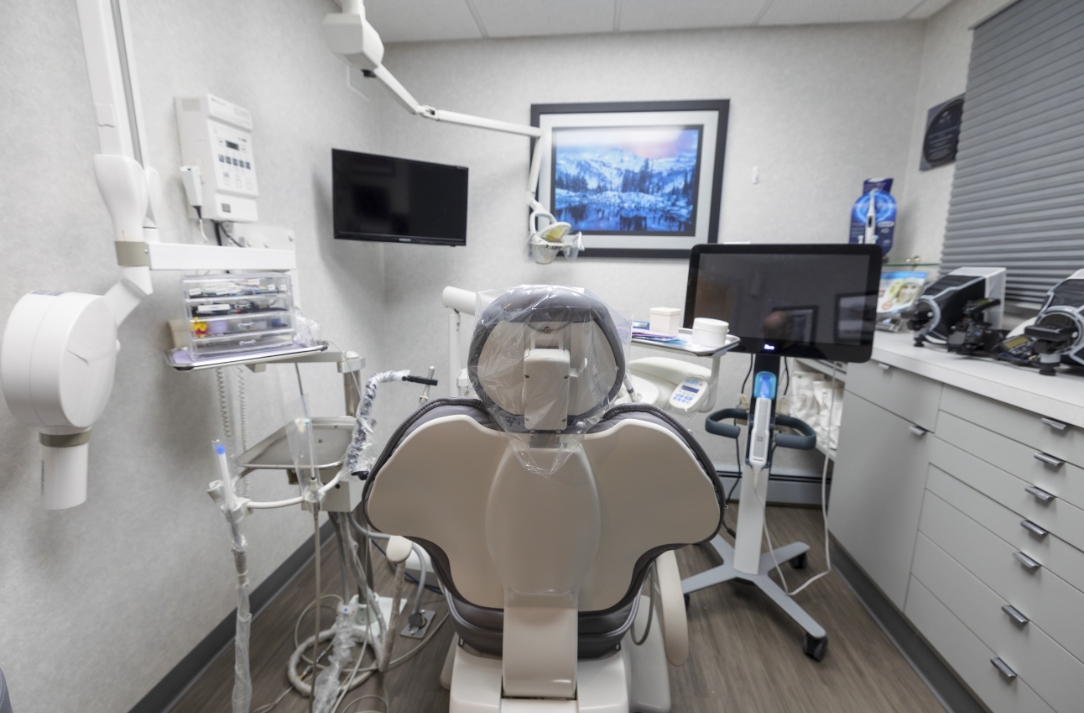 Dental exam room with off white walls